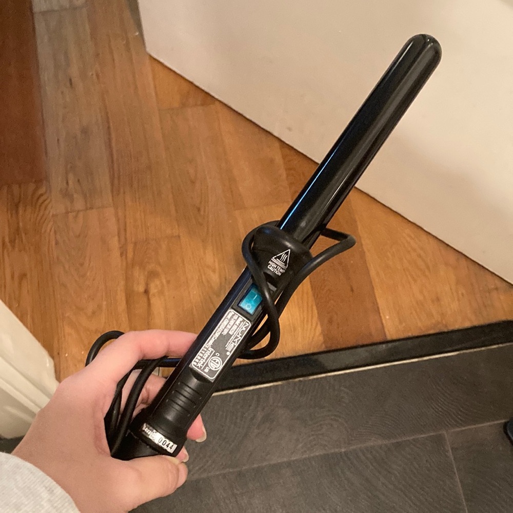 Numi curling wand
